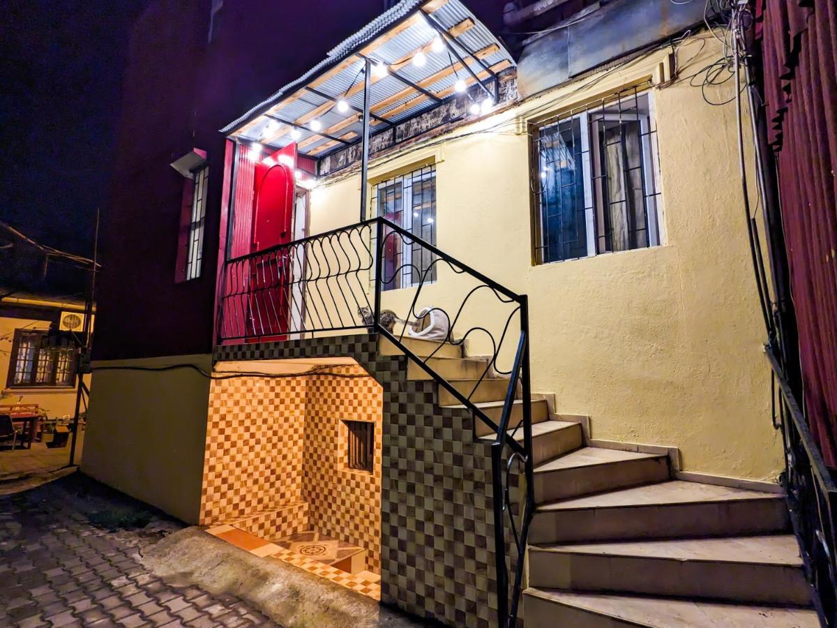 Harmony Boutique Hostel Batumi Exterior photo
